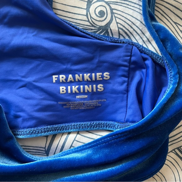 Frankie’s bikinis Connor top in pacific - Picture 4 of 5